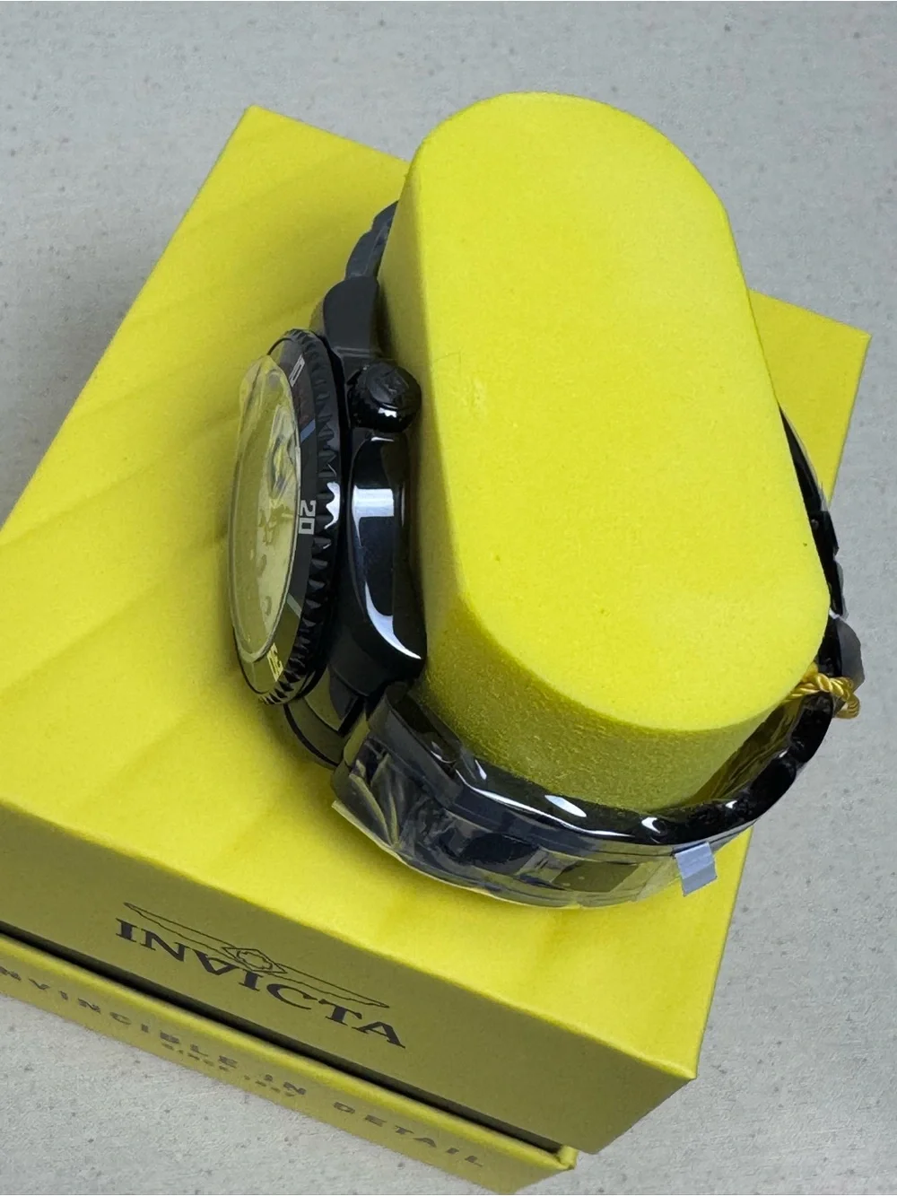 Invicta Pro Diver Men's Quartz Watch 42mm White Dial NWT